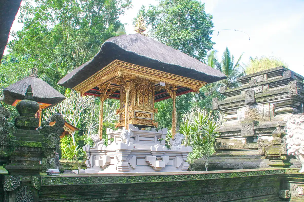 Kleine tempels bij Tirta Empul Tampaksiring